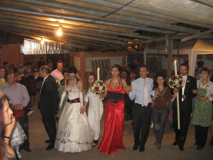 279 Hora miresei - 06 - Nunta Alina - Valentin partea a II-a