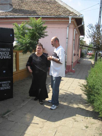 386 Cantaretul si Fotograful