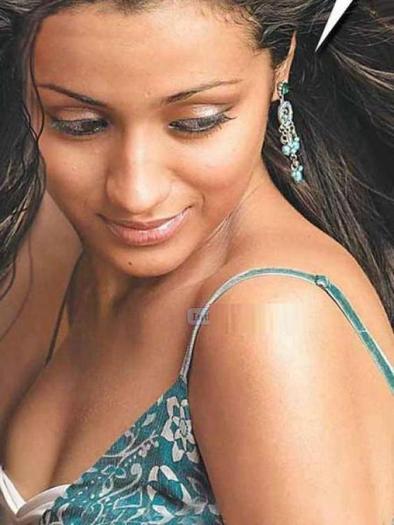 trisha-krishnan-wallpaper - Trisha krishnan