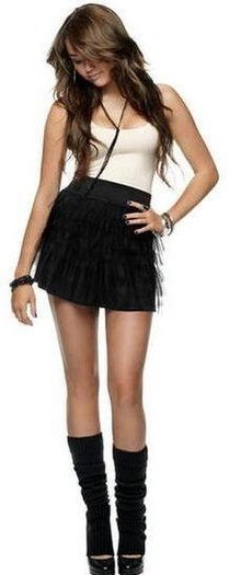 30140_102176889830074_100001132897603_18420_3299556_n - miley cyrus