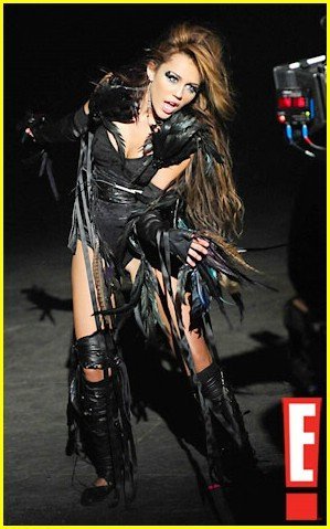 30177_387072088866_60488608866_4046408_4185713_n - miley cyrus