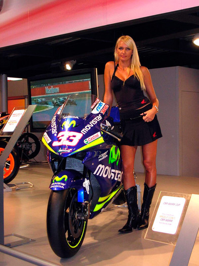 SalonHonda1