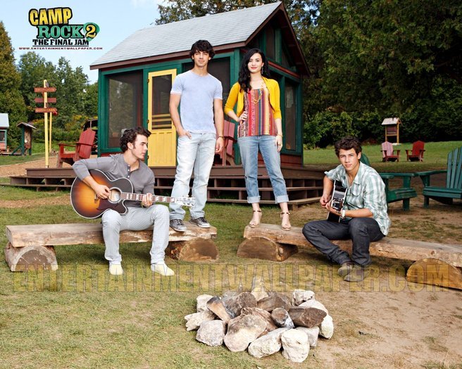 19545356_PIUZVAFMP - camp rock 2