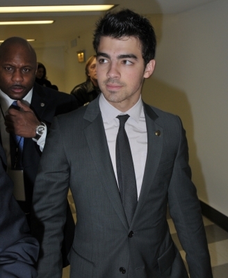 normal_014 - joe jonas