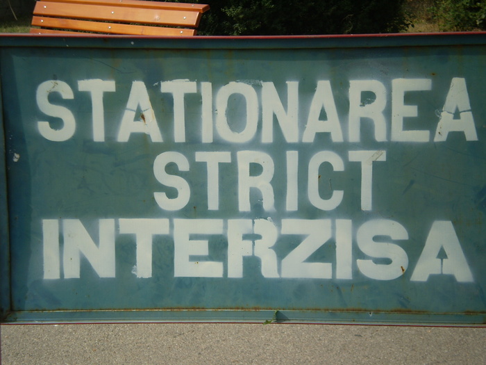 Stationarea strict interzisa !