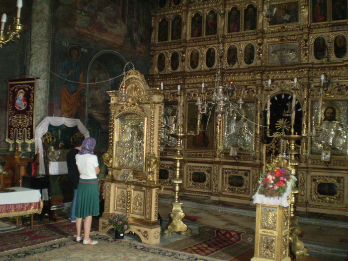 Manastirea Pasarea - Interior