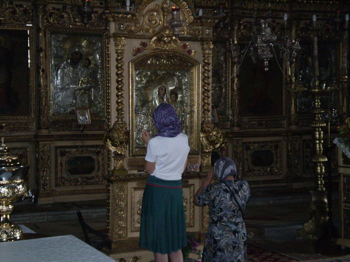 Manastirea Pasarea - Interior