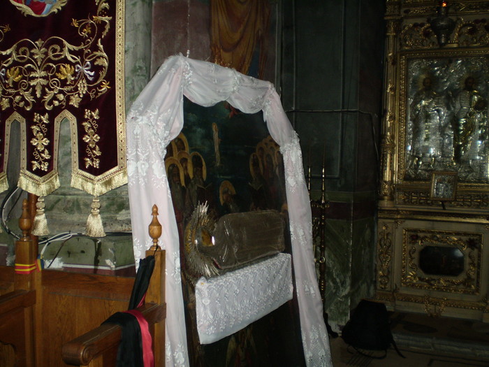 Manastirea Pasarea - Interior