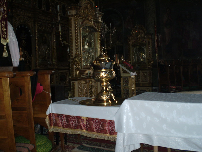 Manastirea Pasarea - Interior