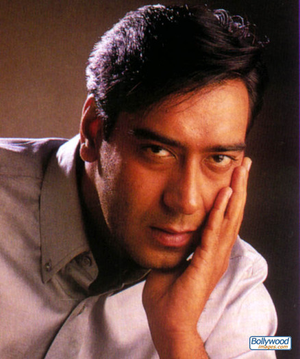 ajay_devgan_004_xonk