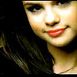 14229844_KBSWFHWBF[1] - Doar pentru fanii adevarati a lui Selena Gomez