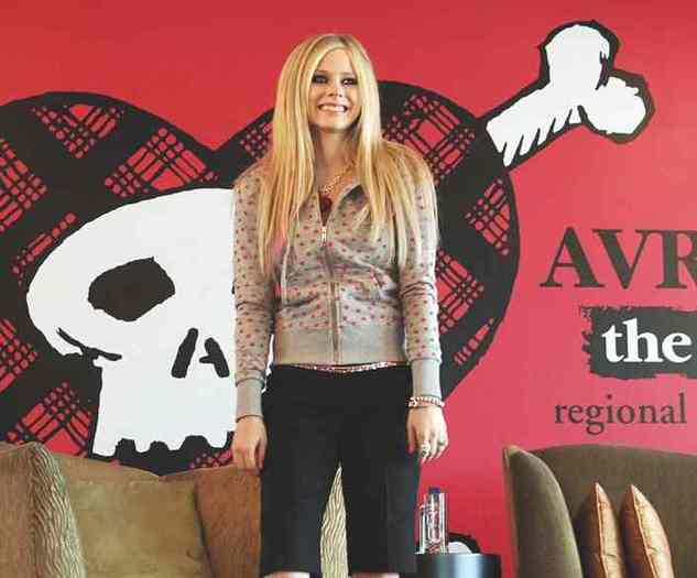 Avril_Lavigne_in_Hong_Kong_2007