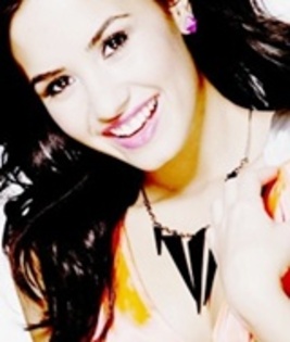 8 - demi lovato avatare