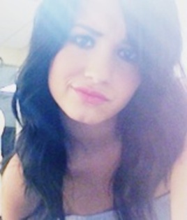 4 - demi lovato avatare