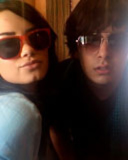 (85) - demi lovato avatare