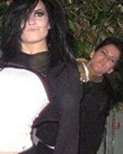 -11 - demi lovato avatare