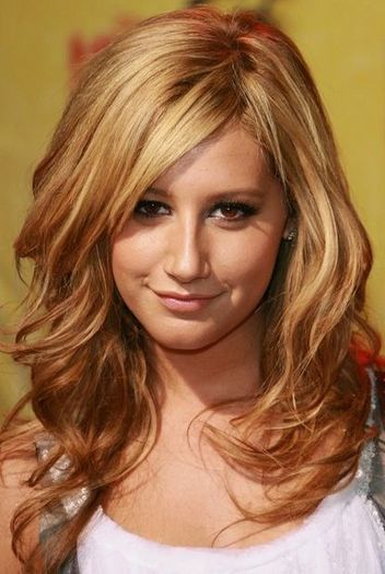 ashley-tisdale - SuPeR ImAgIni cU AsHlEY TiSdAlE