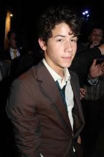 images (5) - Jonas Brothers-Nick