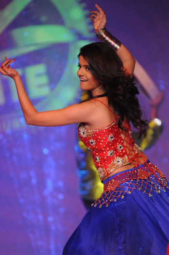 dance - Rubina and Avinash POZE NOIIII