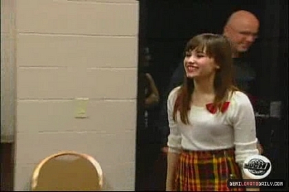 normal_PDVD_00032 - JANUARY 1ST - My Date with the Jonas Brothers and Demi Lovato