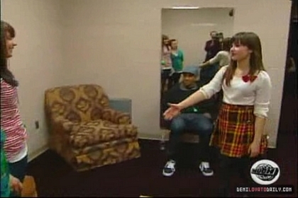 normal_PDVD_00034 - JANUARY 1ST - My Date with the Jonas Brothers and Demi Lovato