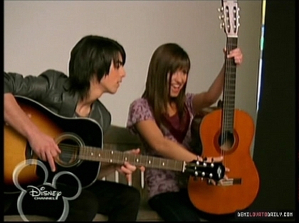 normal_PDVD_029 - Jonas Brothers LIVING THE DREAM - Episode 1