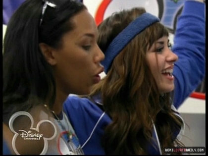 normal_PDVD_180 - DISNEY CHANNEL GAMES 2008 - Episode 4