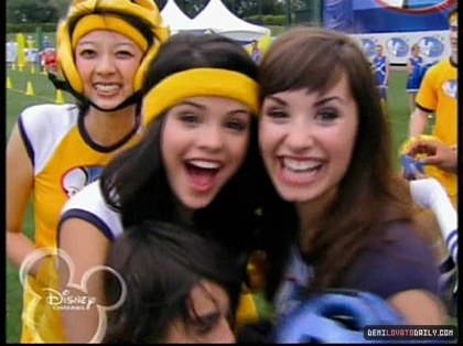 normal_PDVD_000 - DISNEY CHANNEL GAMES 2008 - Episode 2