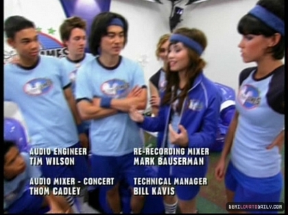 normal_PDVD_064 - DISNEY CHANNEL GAMES 2008 - Episode 2