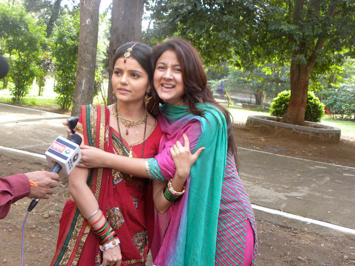 Mrinalini si Radhika - Rubina si Avinash-poze din afara filmului