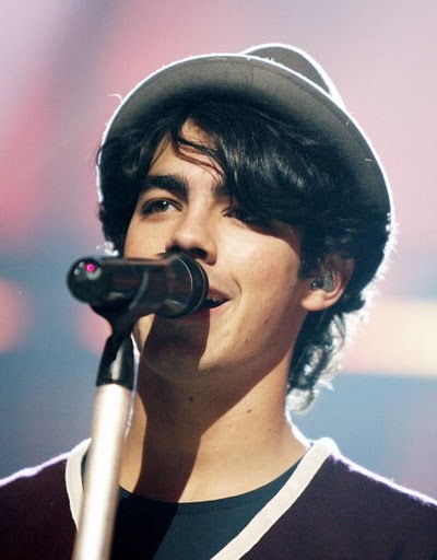 83793070 - Joe Jonas