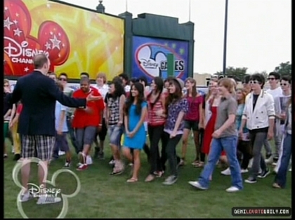 normal_PDVD_021 - DISNEY CHANNEL GAMES 2008 - Episode 1