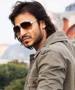 Vivek_Oberoi_300 - Vivek Oberoi