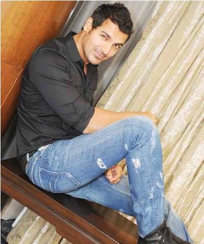 john-abraham-pic-15 - John Abraham