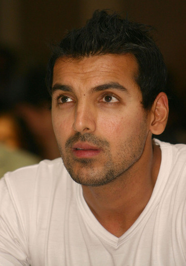 john-abraham-243880l - John Abraham