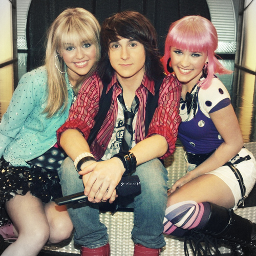 4347125398_9978d6a8cb - Hannah Montana Forever Miley