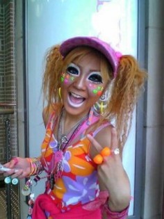 ganguro1-thumb-225x300 - ganguro