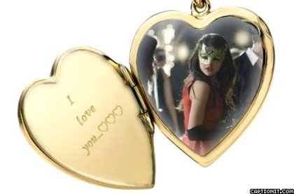 captionit0011141224D32 - Selena Gomez