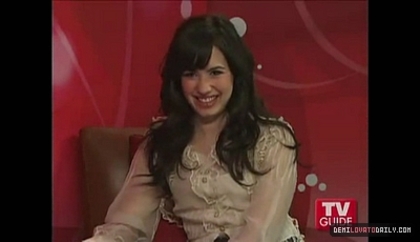 normal_PDVD_00012 - JANUARY 29TH - QA with Demi Lovato Tv Guide