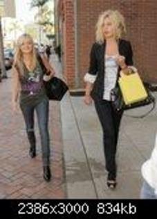 42566-alyson-and-amanda-michalka-shopping-in-bever - shopping in Beverly Hills