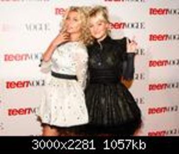 39224-aly-and-aj-michalka-6th-annual-teen-vogue-yo