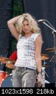 img-48dcc4c8c4dff - Alyson Michalka