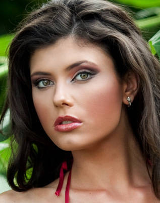 Oana - Oana Paveluc-Miss Universe Romania 2010