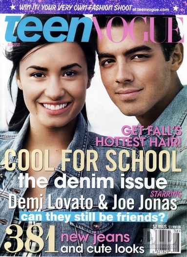 001 - AUGUST 2010 - Teen Vogue Magazine revista