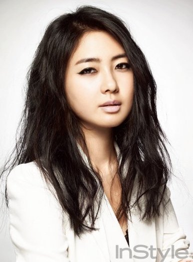 37244_ad - a---lee yo won---a
