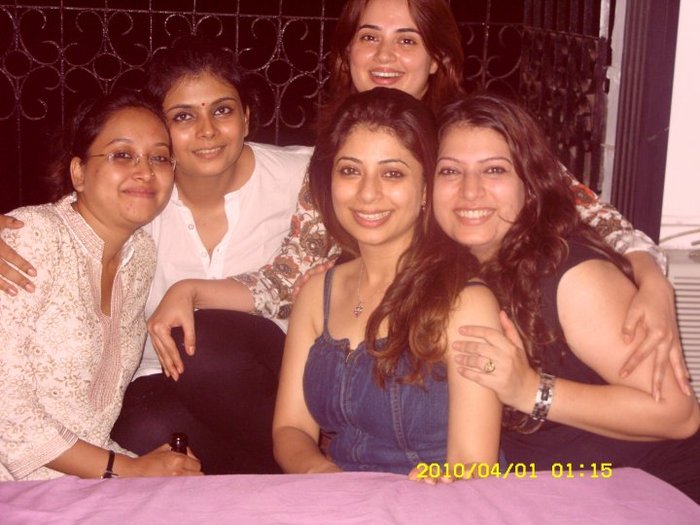 24557393505392352602647 - malin kapoor