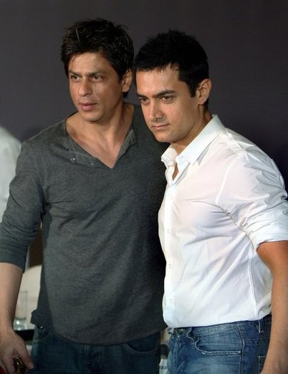 aamir-khan-and-shahrukh-khan - Aamir Khan
