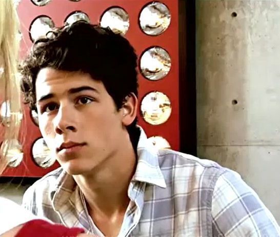 JONAS-LA-Ep-5-American-s-Sweethearts-nick-jonas-14245866-842-462 - Screencaps