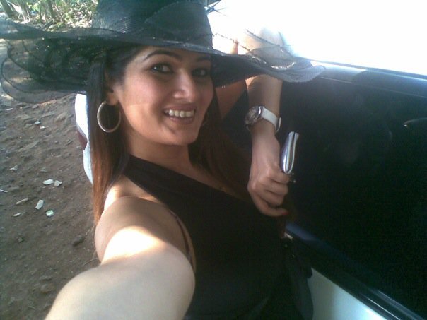 23648_102027119830819_100000705933882_54381_4741436_n - GHAR EK SAPNA - Resham Tipnis Seth aka Trisha