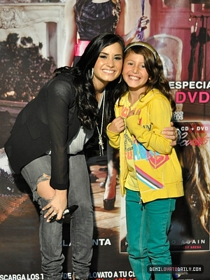 normal_062 - MAY 25TH - Coliseo El Campin - Bogota Colombia MeetANDGreets